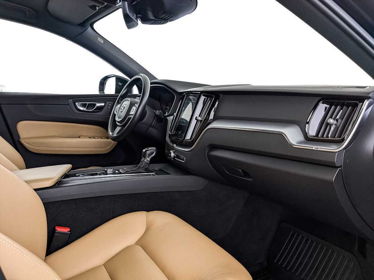 Volvo XC60 2018 года с пробегом. Фото: #10