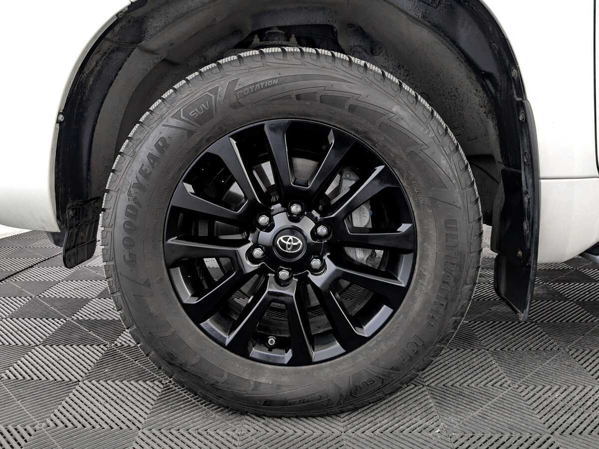 Toyota Land Cruiser Prado 2021 года с пробегом. Фото: #17