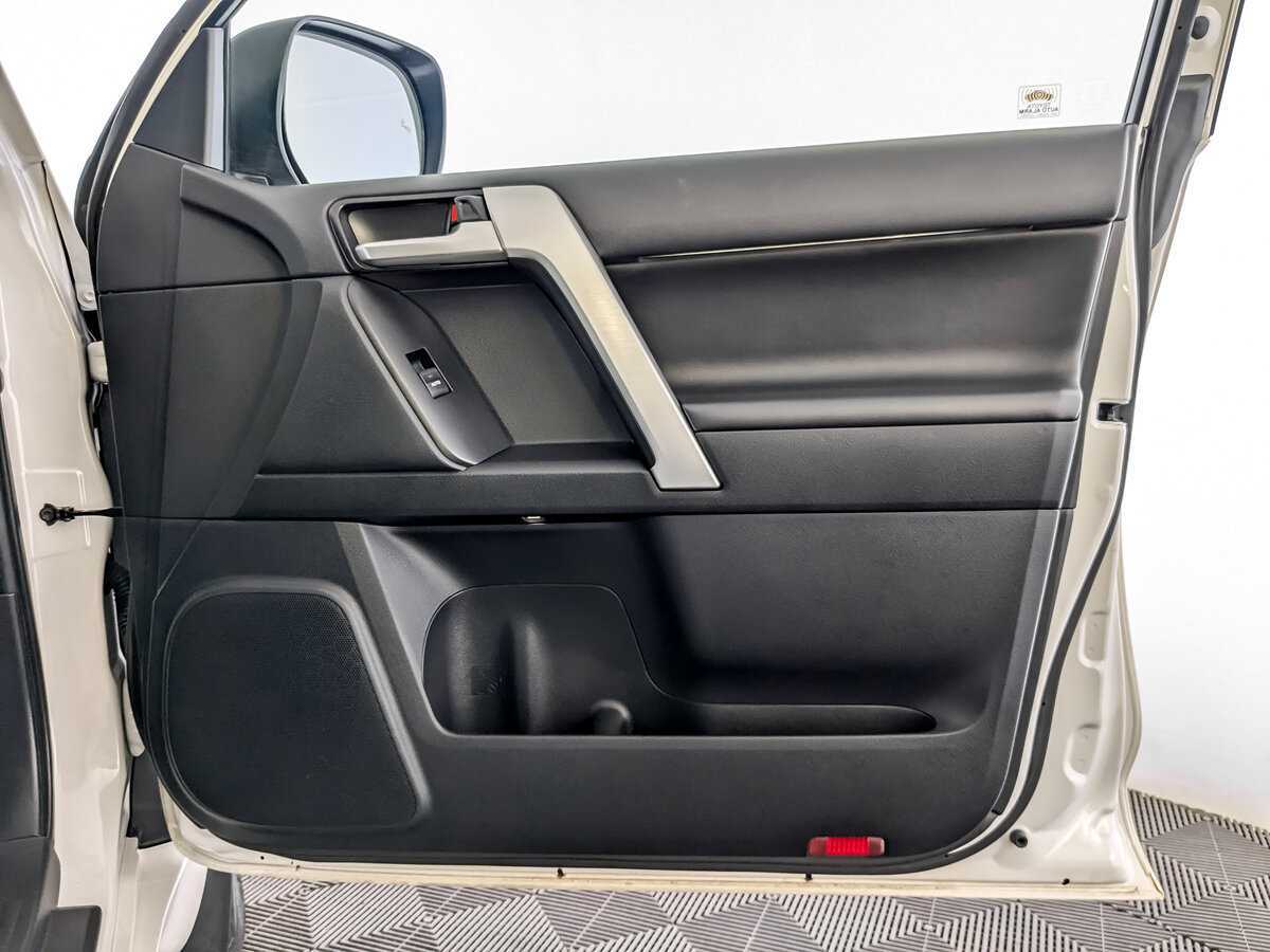 Toyota Land Cruiser Prado 2021 года с пробегом. Фото: #24