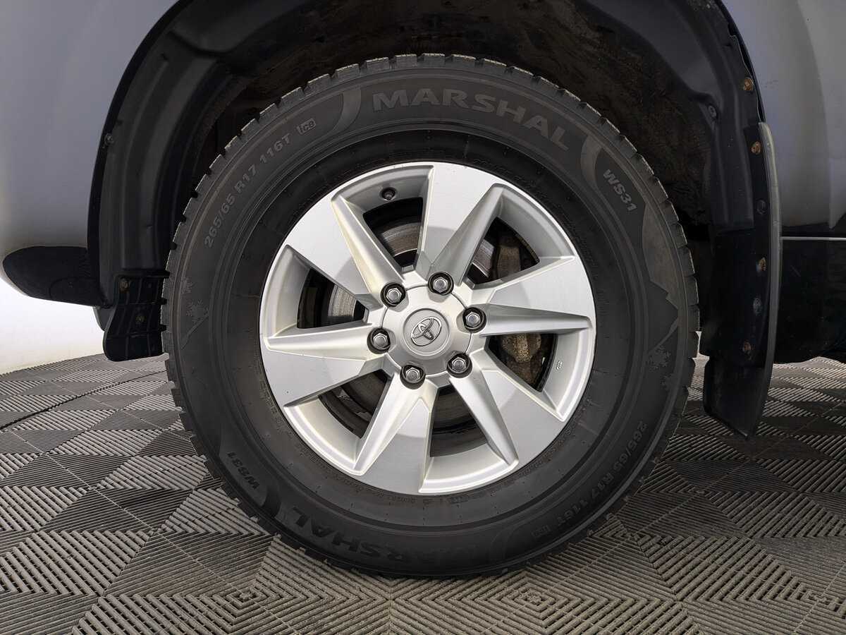Toyota Land Cruiser Prado 2020 года с пробегом. Фото: #11