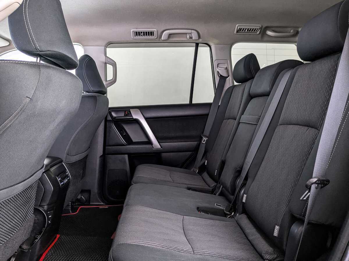 Toyota Land Cruiser Prado 2020 года с пробегом. Фото: #17