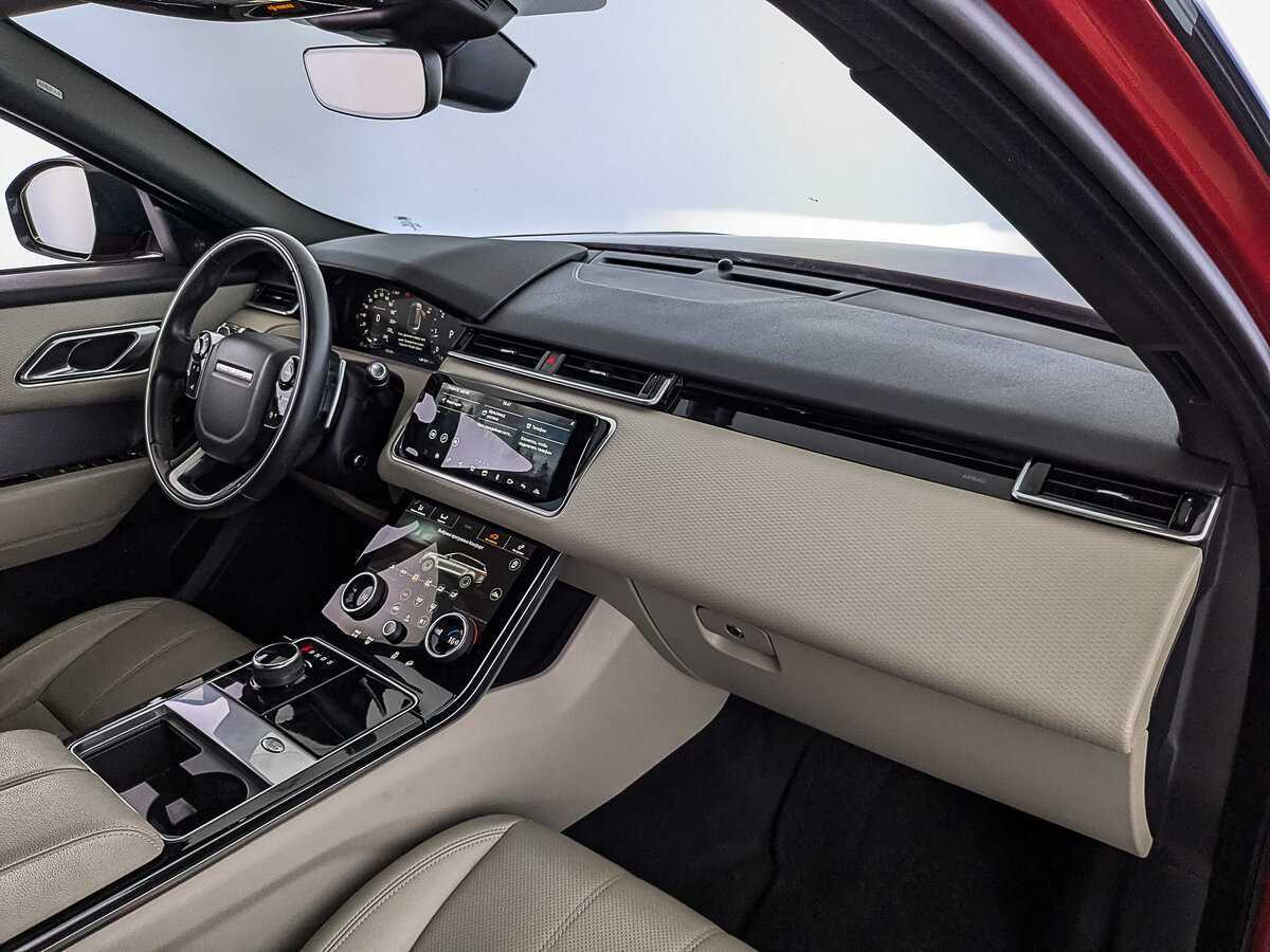 Land Rover Range Rover Velar 2018 года с пробегом. Фото: #12