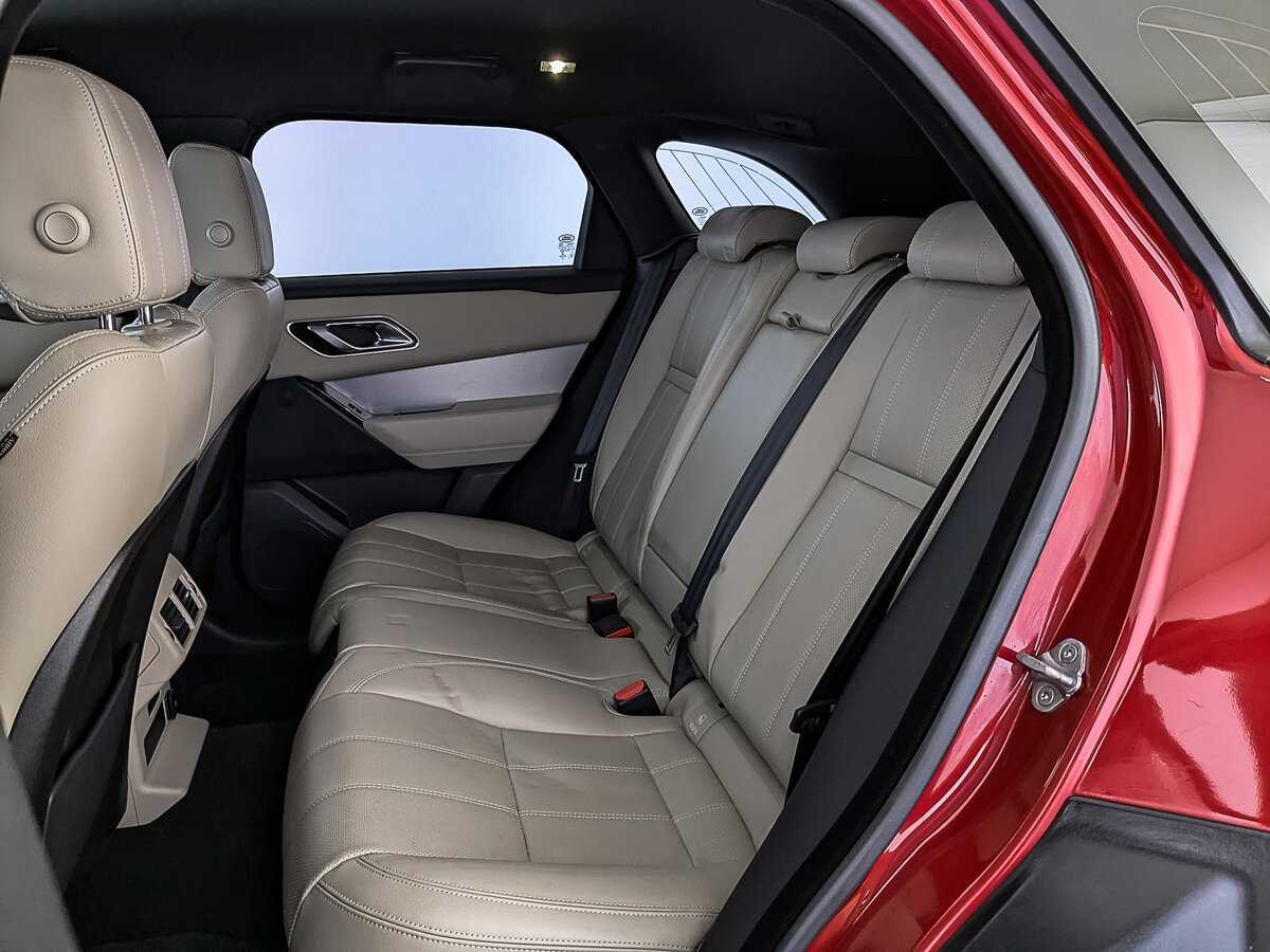 Land Rover Range Rover Velar 2018 года с пробегом. Фото: #17