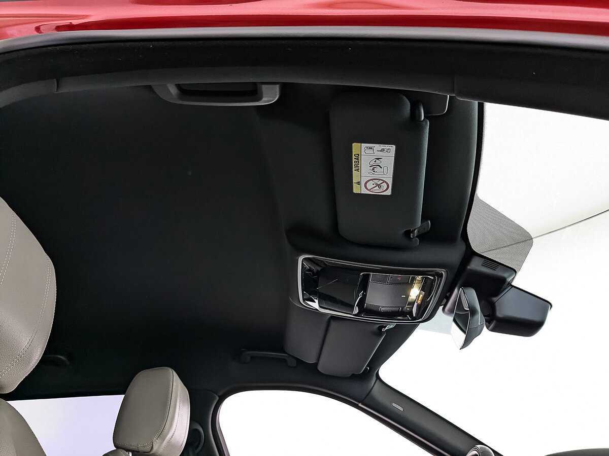 Land Rover Range Rover Velar 2018 года с пробегом. Фото: #21