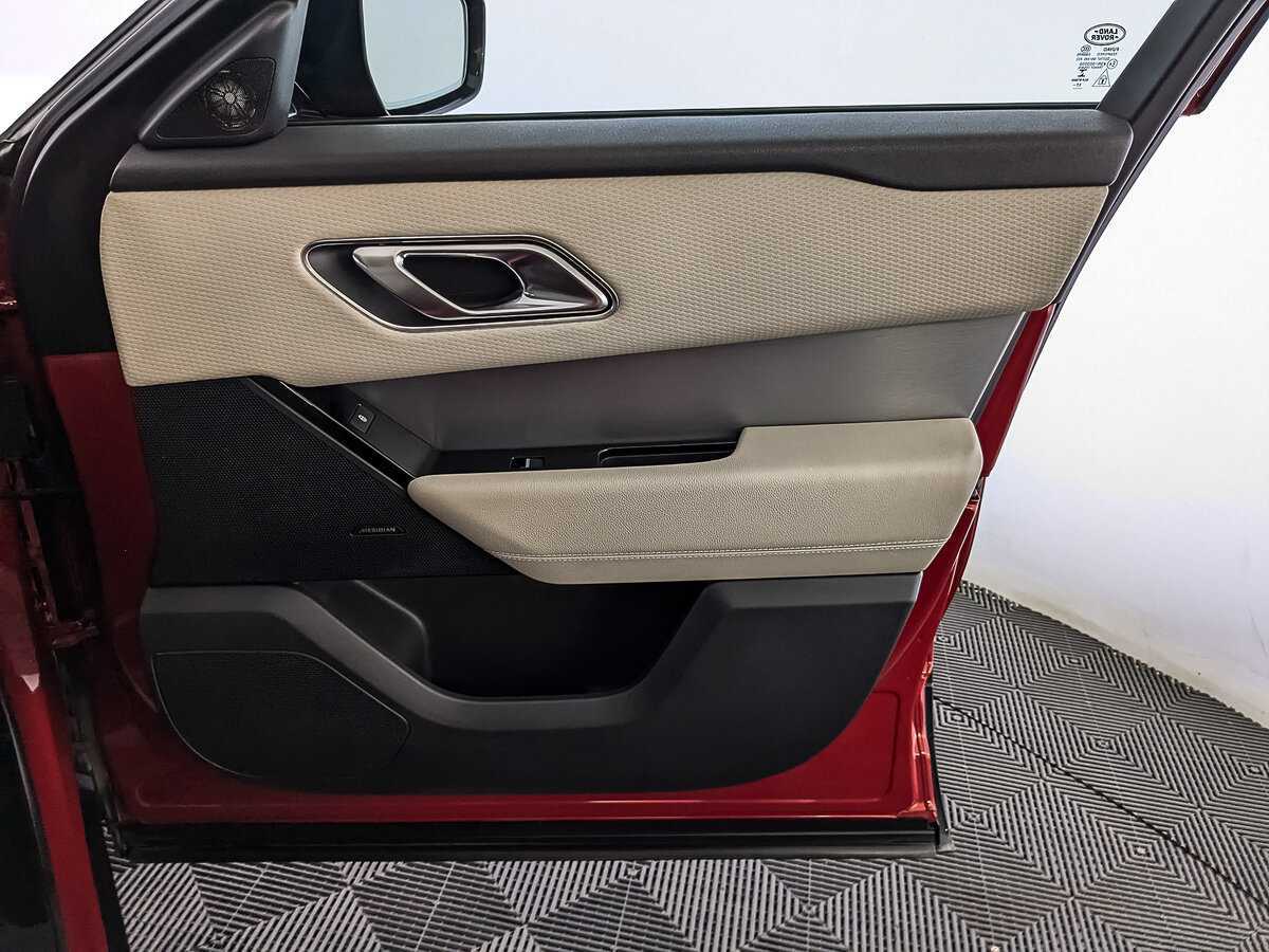 Land Rover Range Rover Velar 2018 года с пробегом. Фото: #23