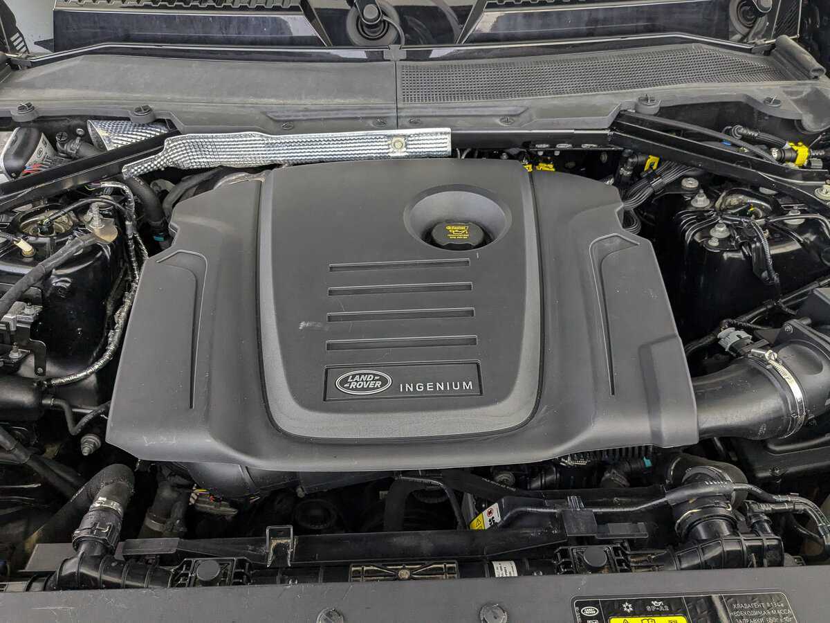 Land Rover Defender 2021 года с пробегом. Фото: #8