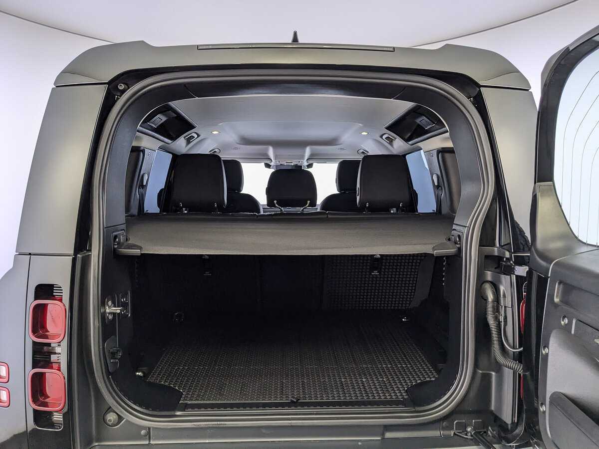 Land Rover Defender 2021 года с пробегом. Фото: #9