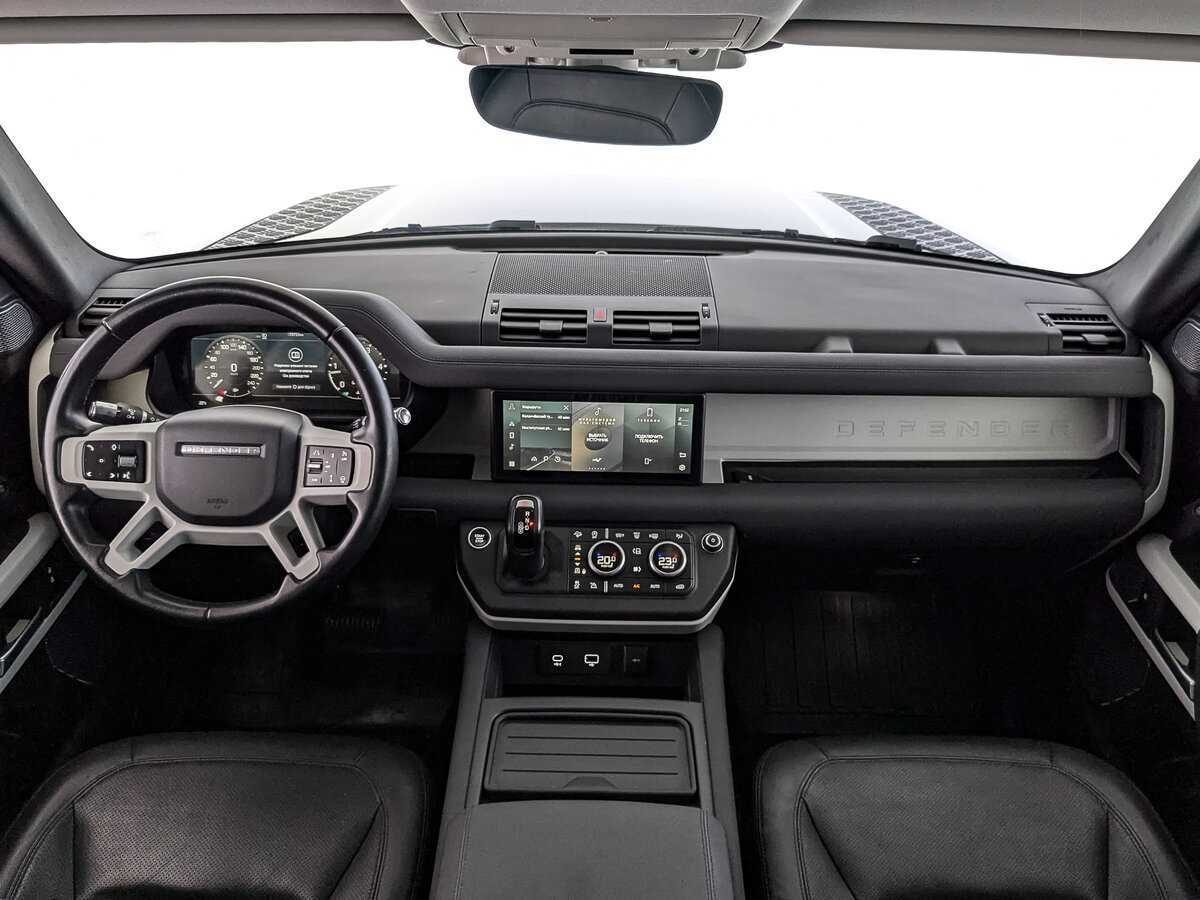 Land Rover Defender 2021 года с пробегом. Фото: #13
