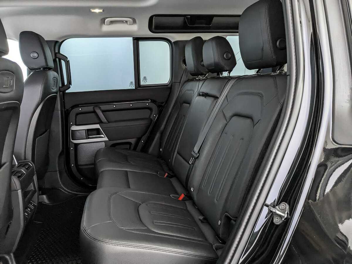 Land Rover Defender 2021 года с пробегом. Фото: #16