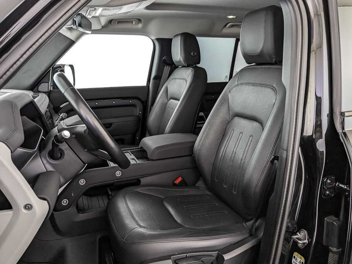 Land Rover Defender 2021 года с пробегом. Фото: #18