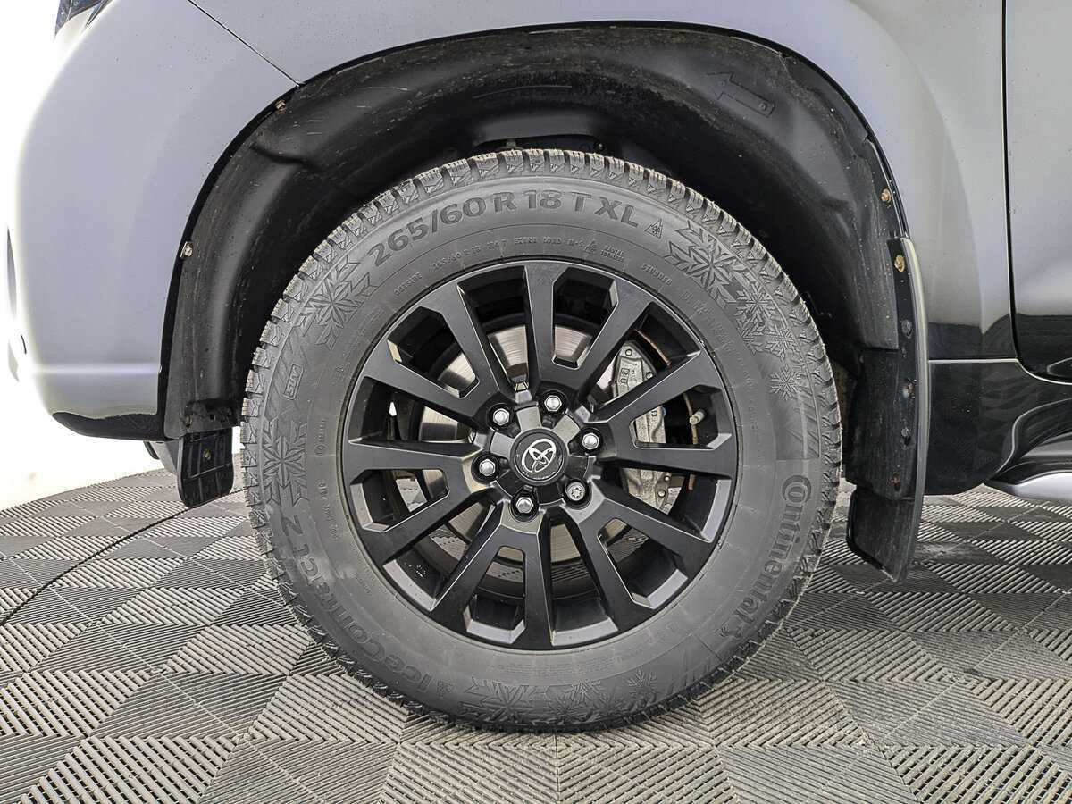 Toyota Land Cruiser Prado 2017 года с пробегом. Фото: #11