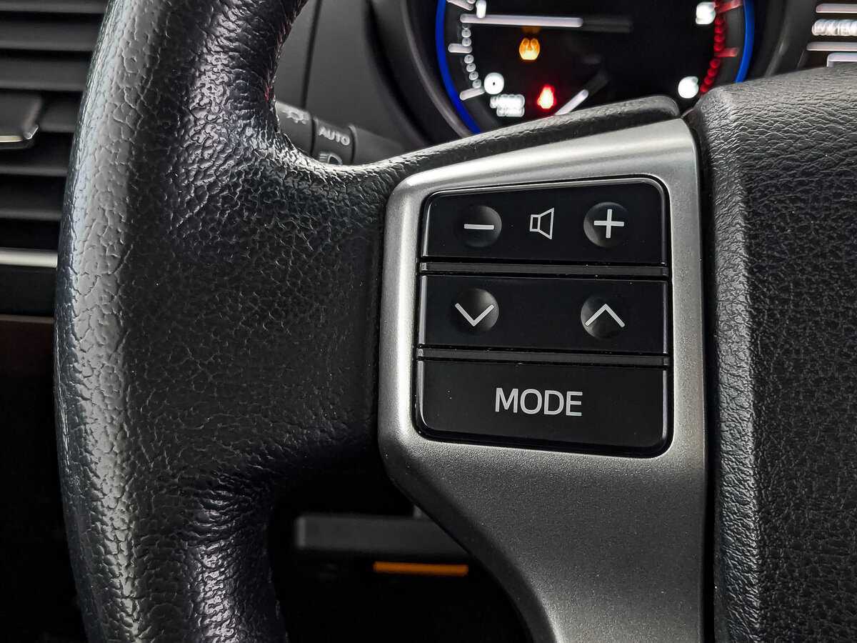 Toyota Land Cruiser Prado 2017 года с пробегом. Фото: #26