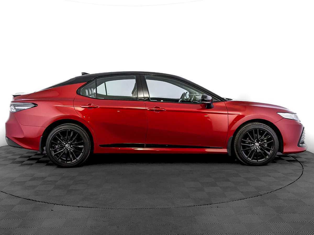 Toyota Camry 2022 года с пробегом. Фото: #3