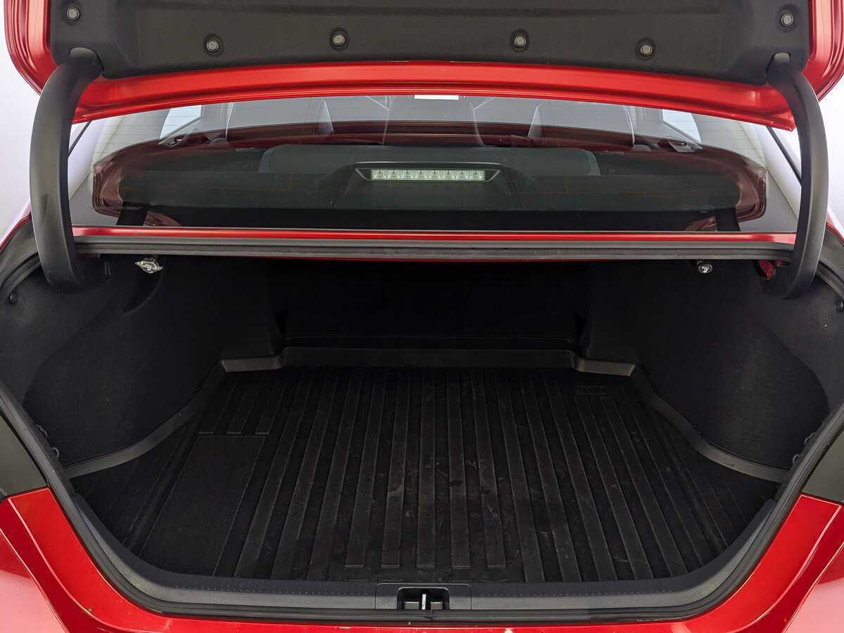 Toyota Camry 2022 года с пробегом. Фото: #9