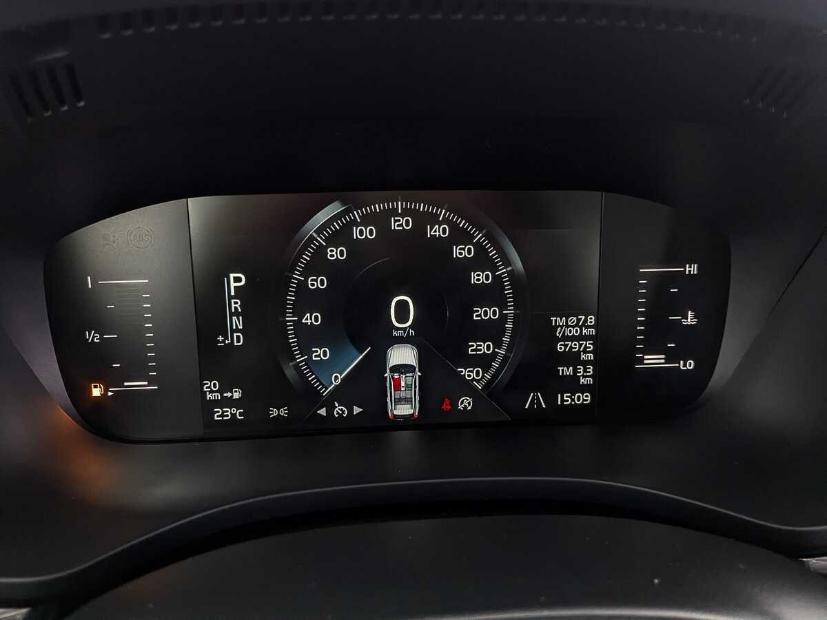 Volvo XC60 2018 года с пробегом. Фото: #12