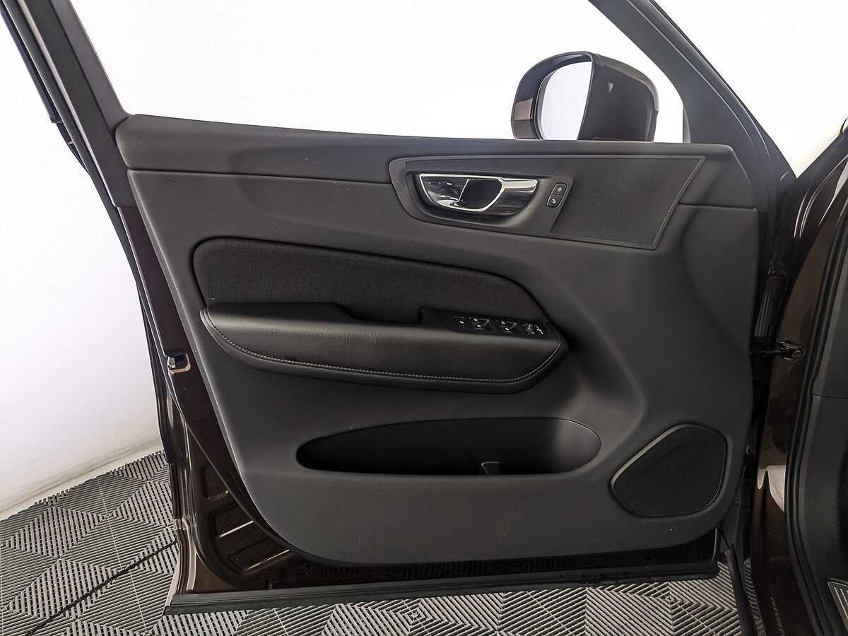 Volvo XC60 2018 года с пробегом. Фото: #15