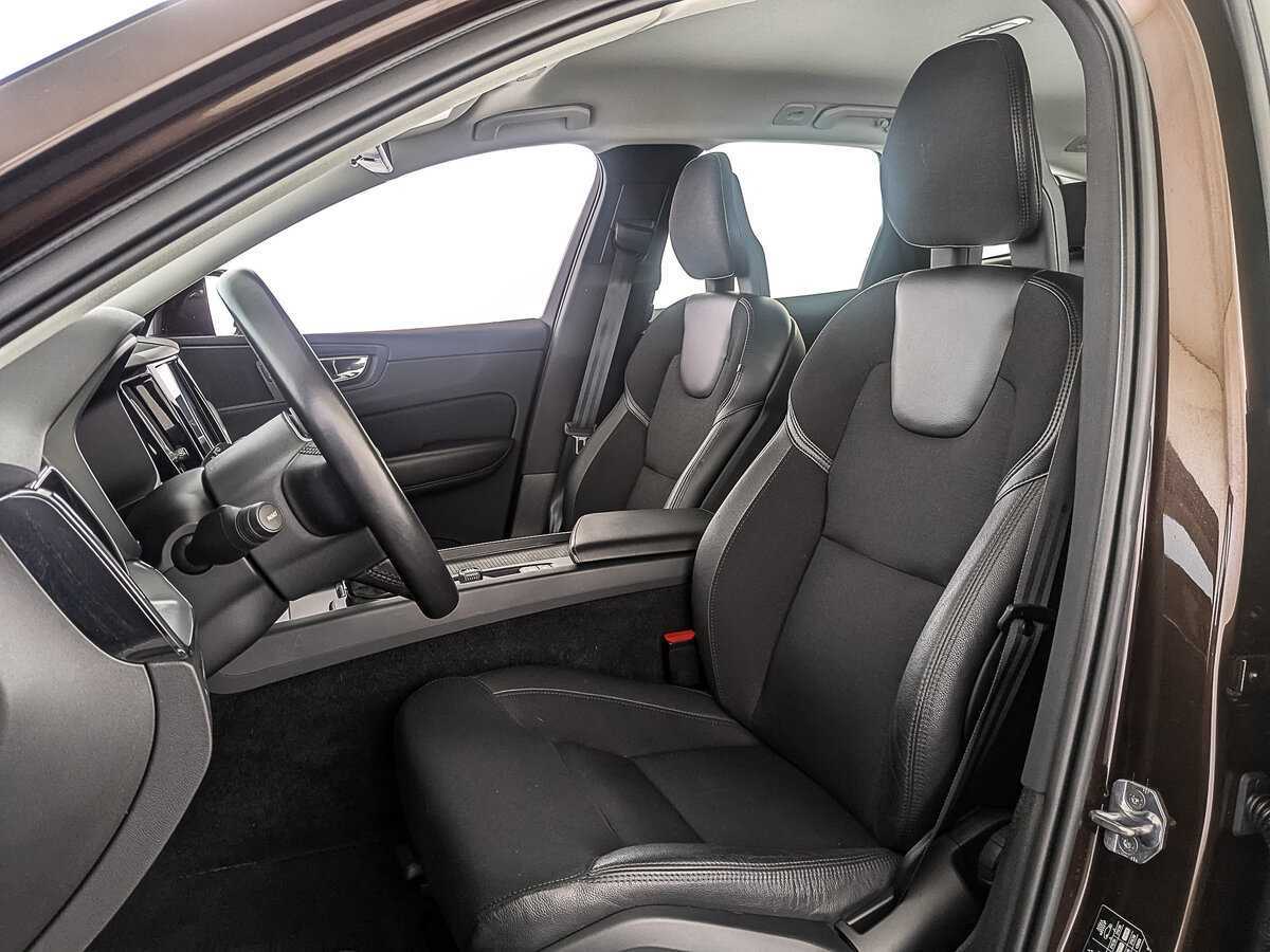 Volvo XC60 2018 года с пробегом. Фото: #16
