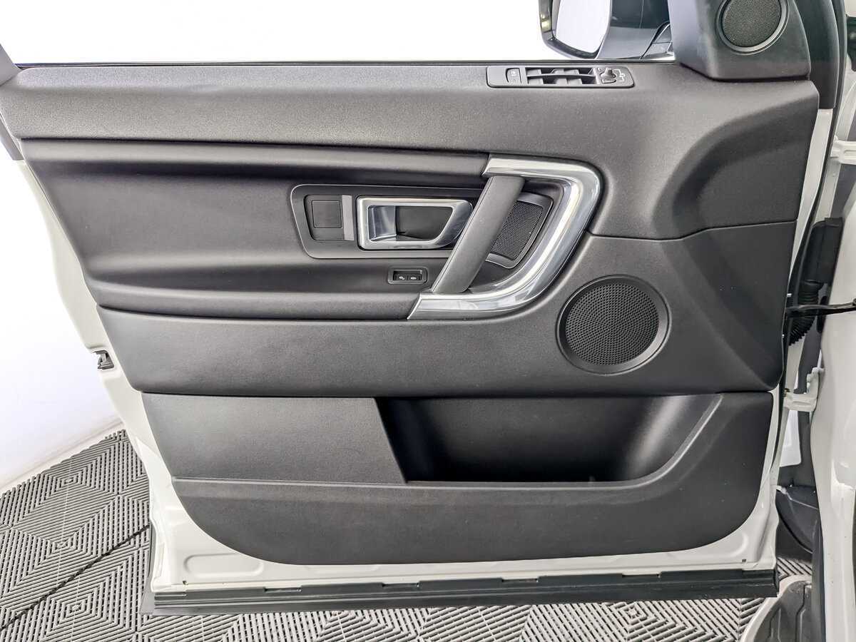 Land Rover Discovery Sport 2018 года с пробегом. Фото: #18