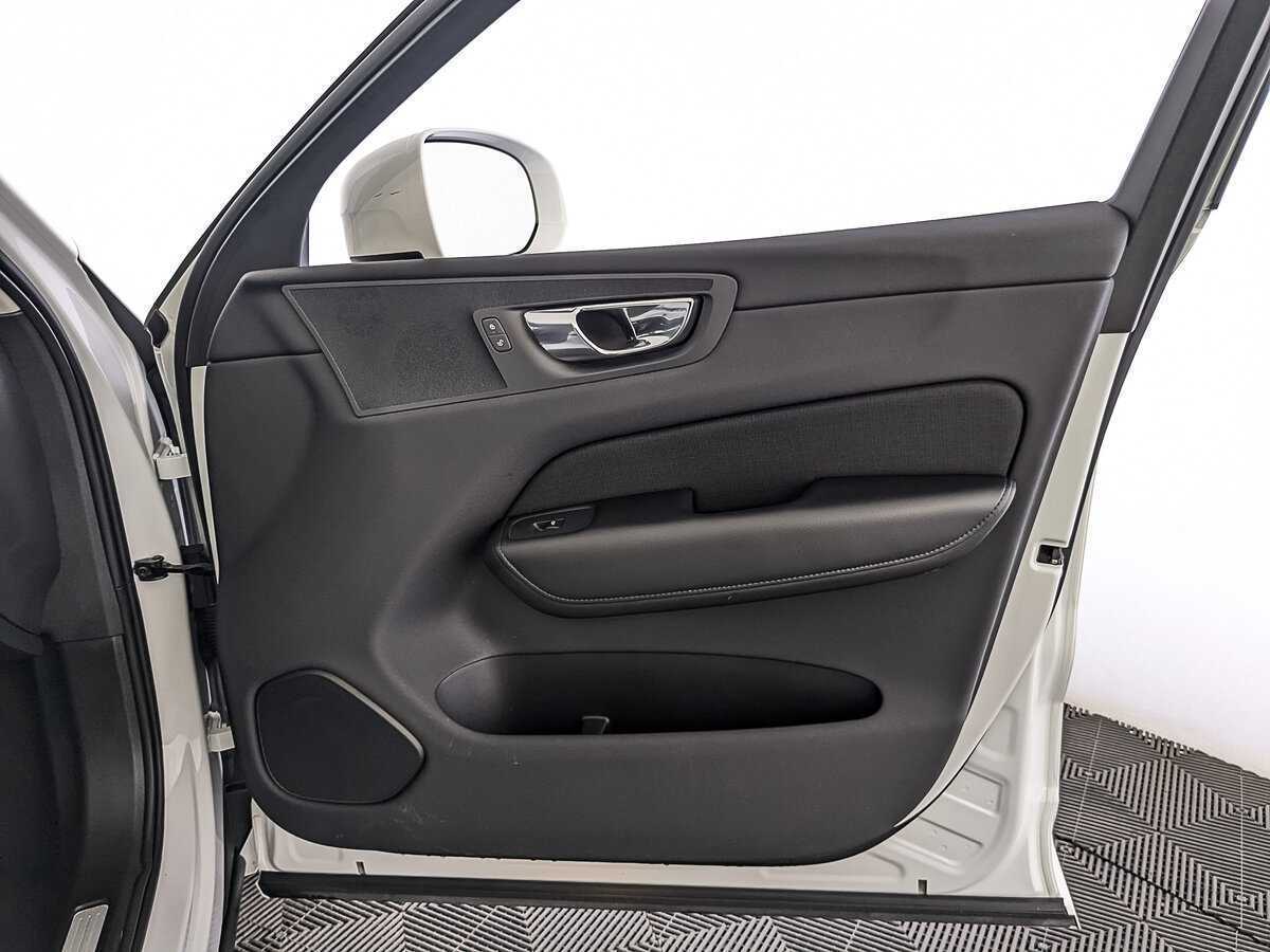 Volvo XC60 2019 года с пробегом. Фото: #23