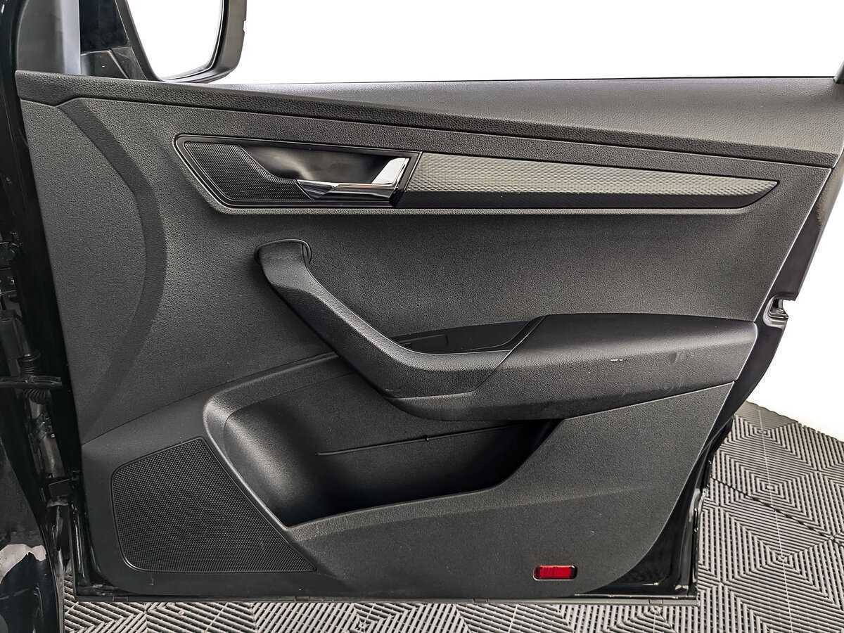 Skoda Karoq 2021 года с пробегом. Фото: #21