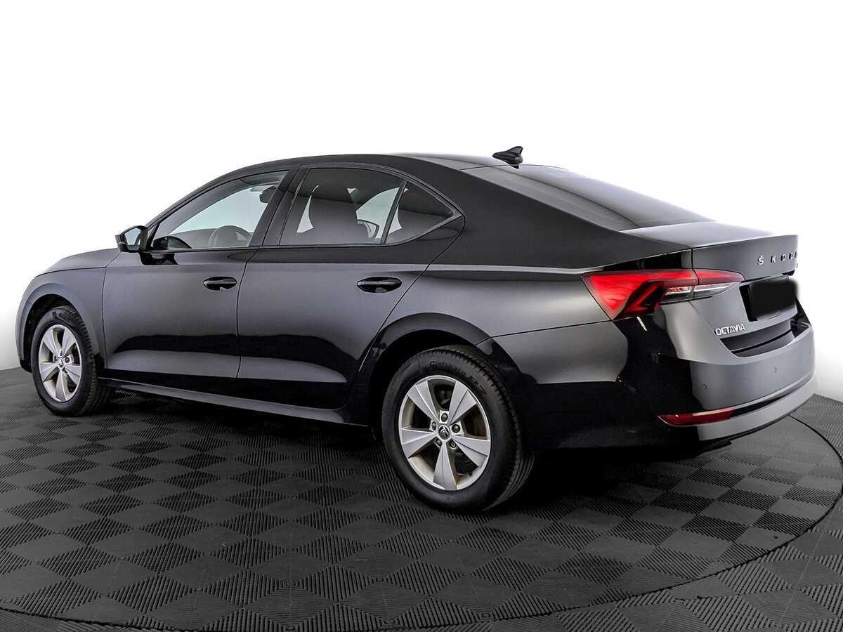 Skoda Octavia 2021 года с пробегом. Фото: #6