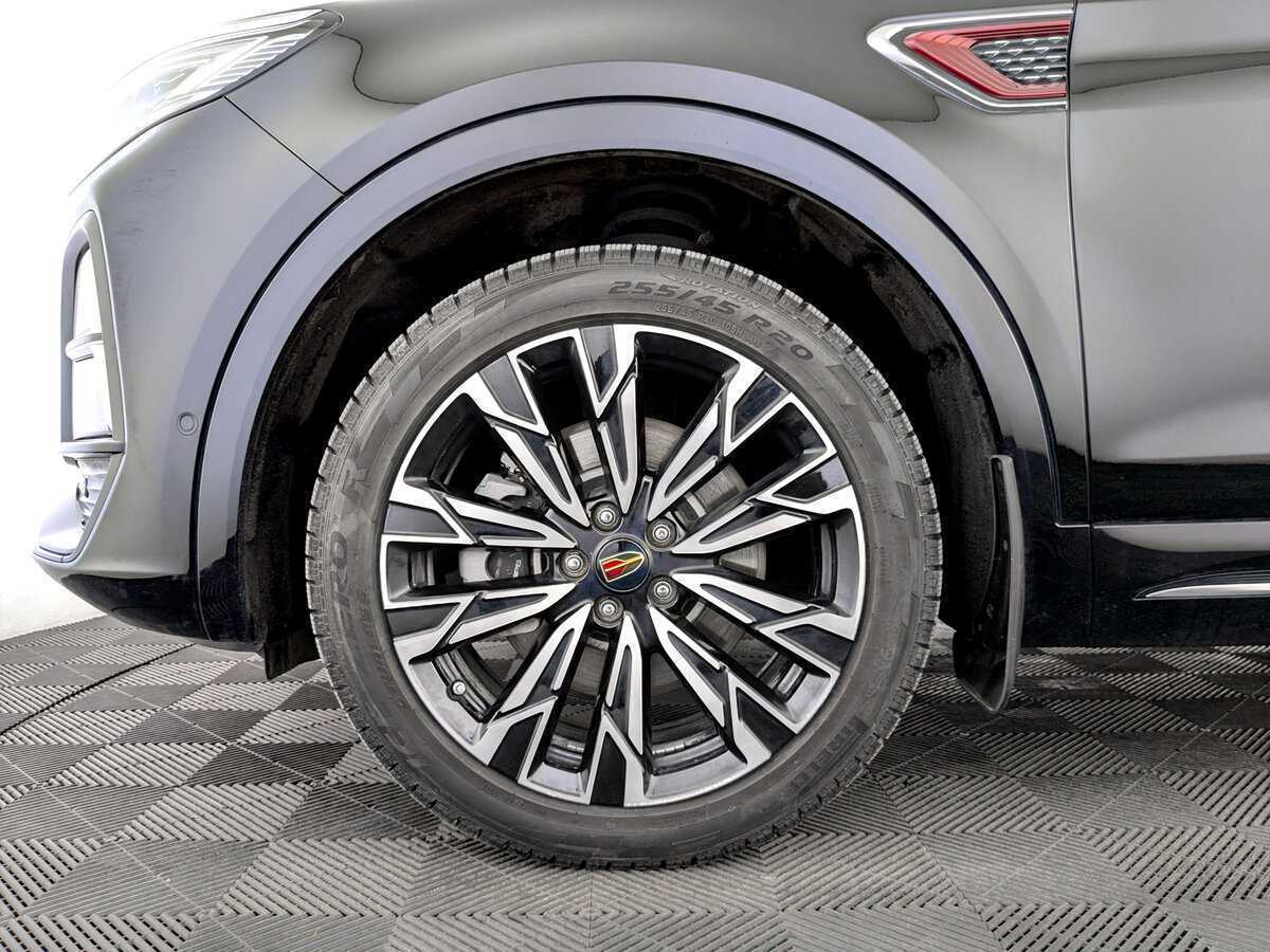 Hongqi HS5 2023 года с пробегом. Фото: #16