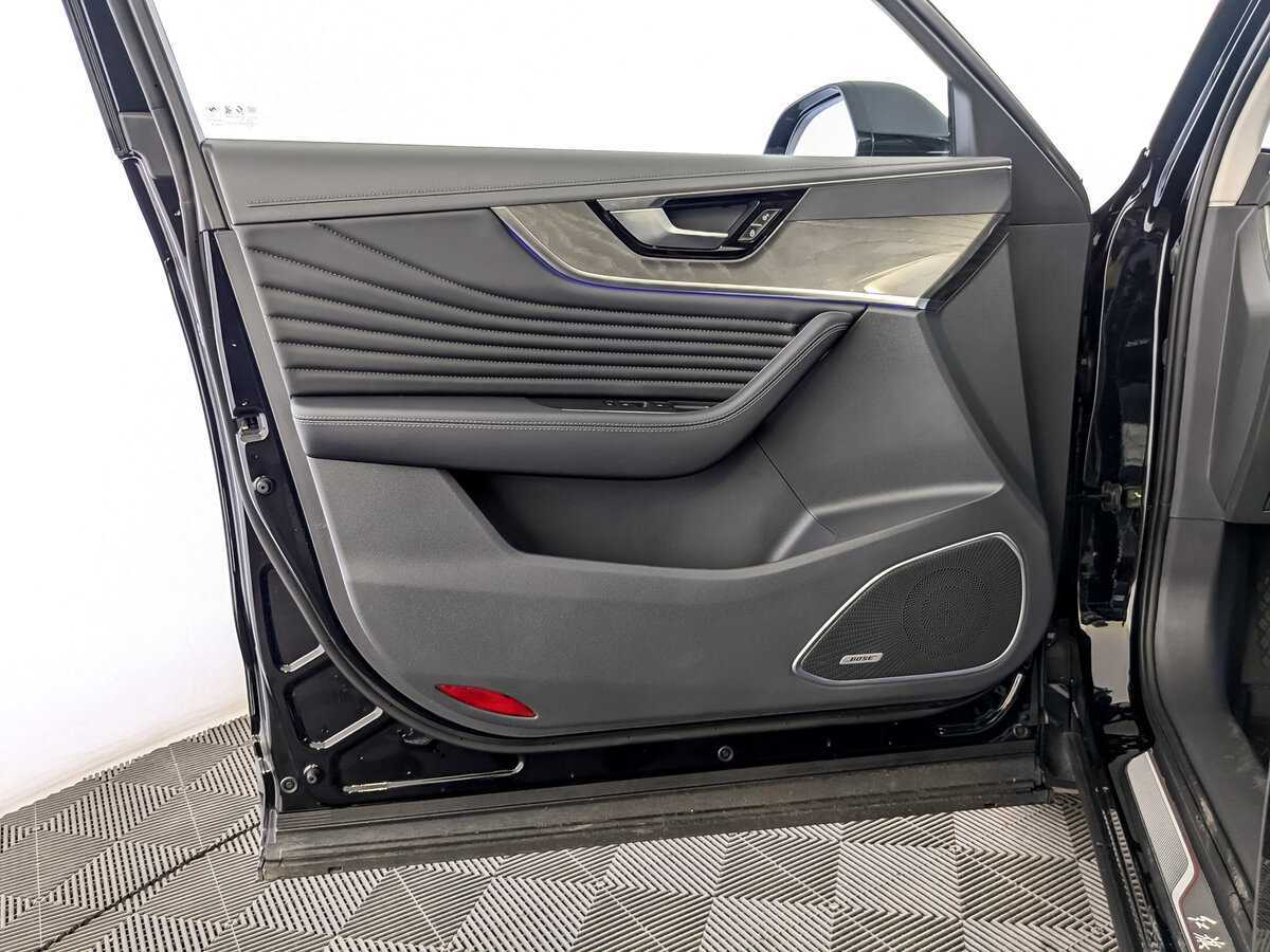 Hongqi HS5 2023 года с пробегом. Фото: #17