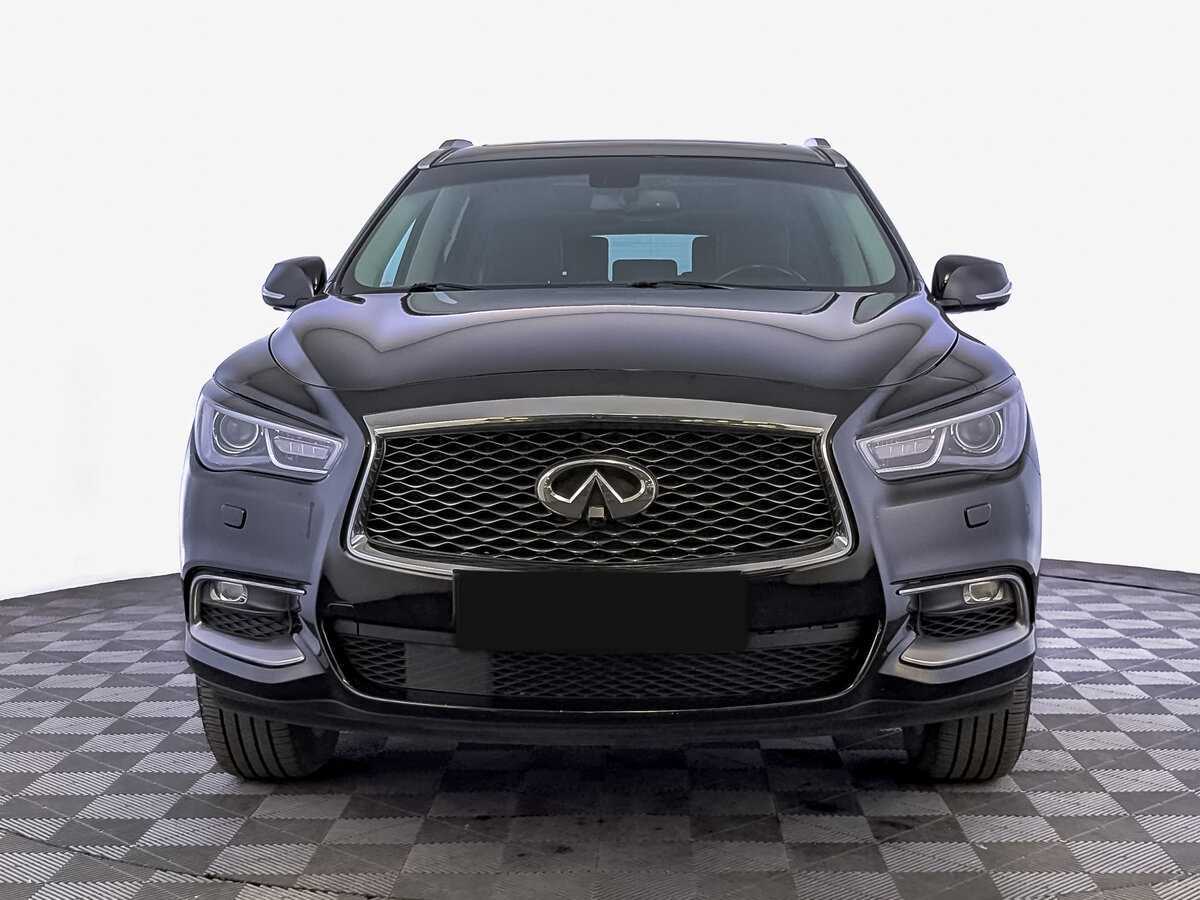 Infiniti QX60 2018 года с пробегом. Фото: #1