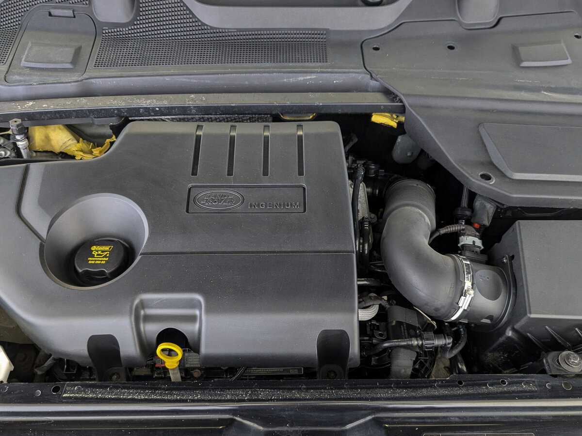 Land Rover Discovery Sport 2019 года с пробегом. Фото: #8