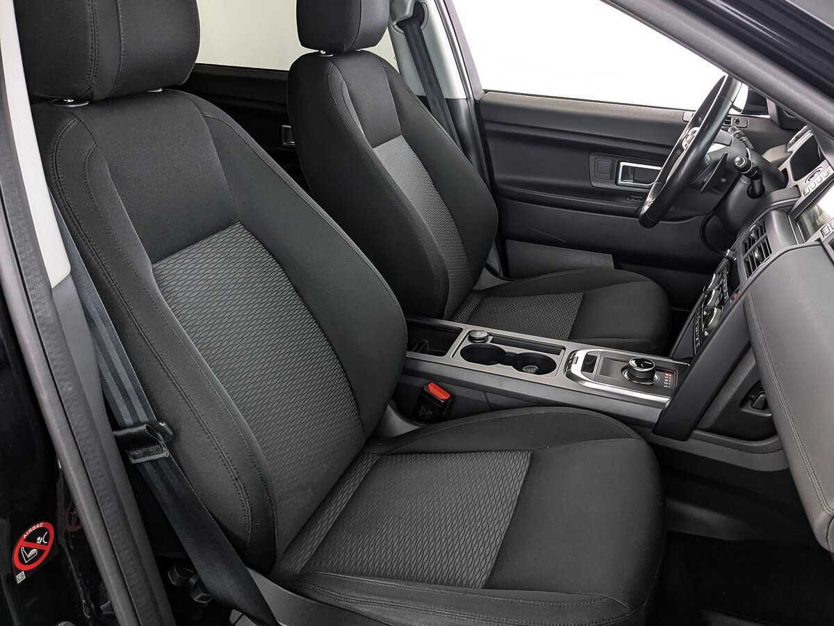 Land Rover Discovery Sport 2019 года с пробегом. Фото: #22