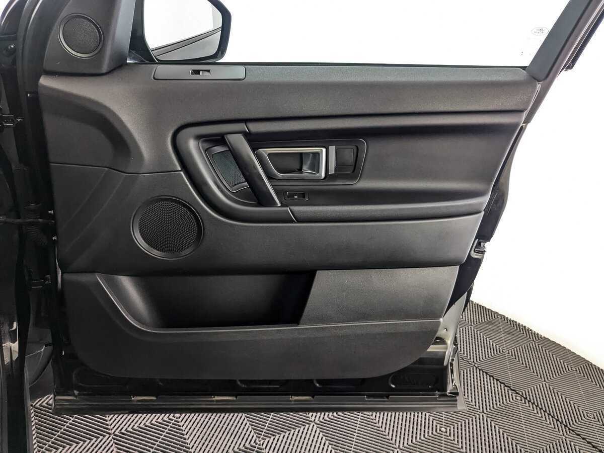 Land Rover Discovery Sport 2019 года с пробегом. Фото: #23
