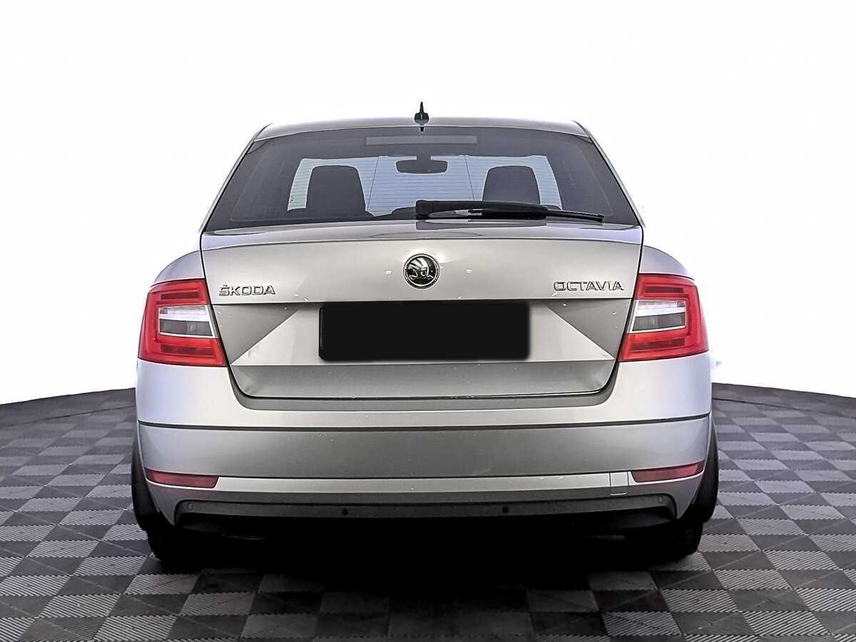 Б/У Шкода Октавия 2018 года. Фото: #5