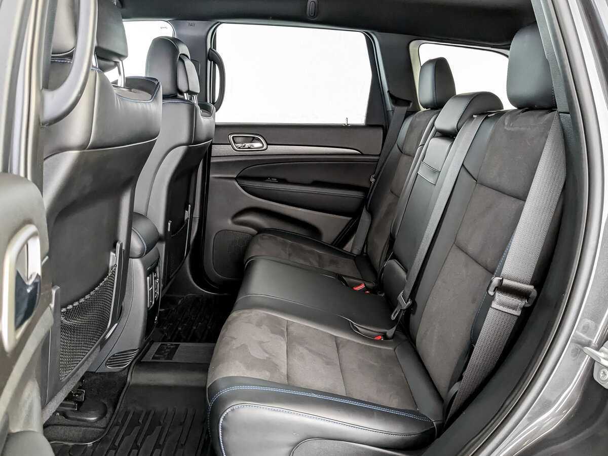 Jeep Grand Cherokee 2018 года с пробегом. Фото: #10