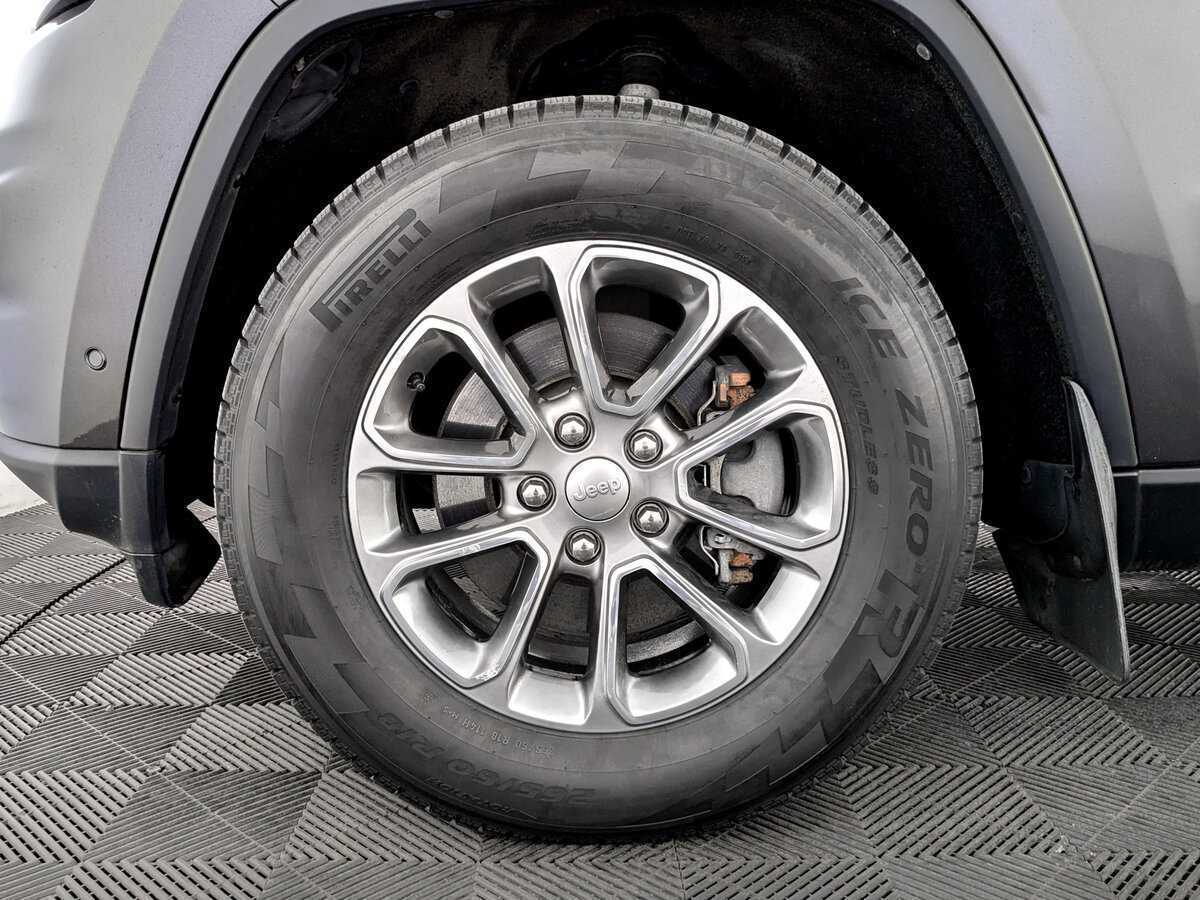 Jeep Grand Cherokee 2018 года с пробегом. Фото: #16
