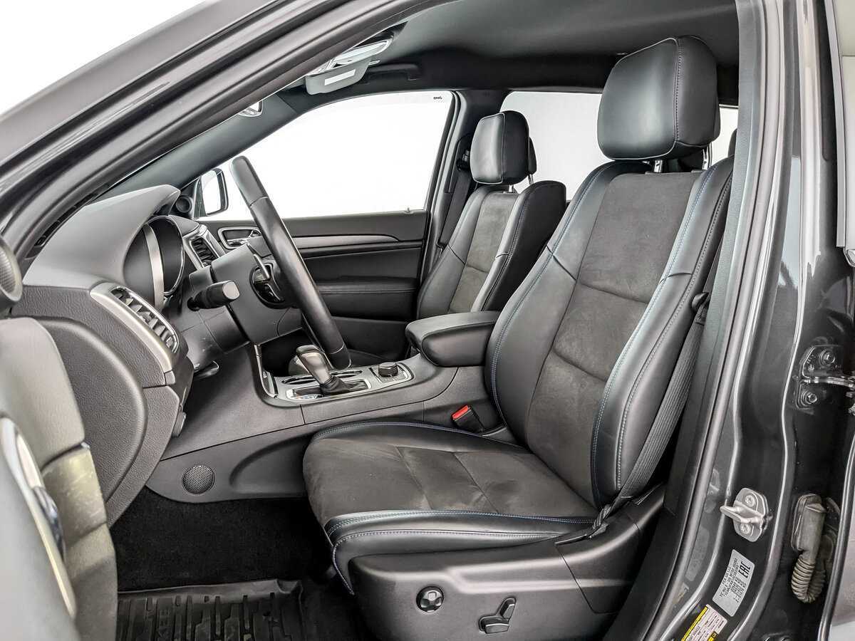 Jeep Grand Cherokee 2018 года с пробегом. Фото: #18