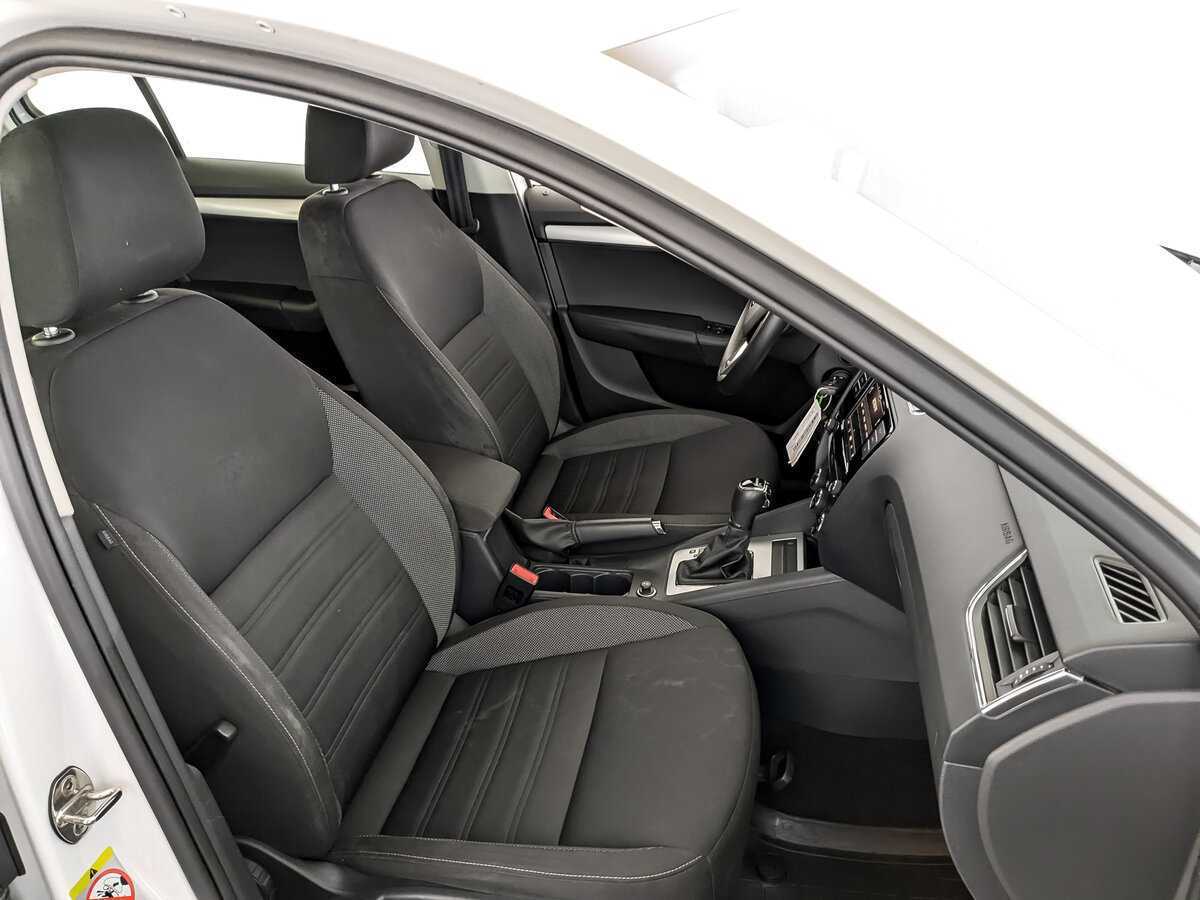 Б/У Шкода Октавия 2018 года. Фото: #22