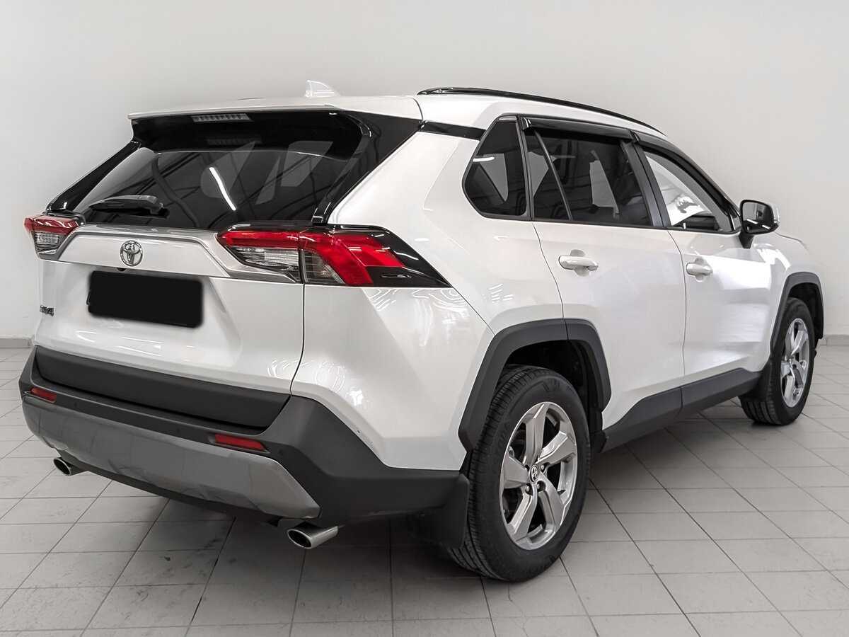Toyota RAV4 2021 года с пробегом. Фото: #4