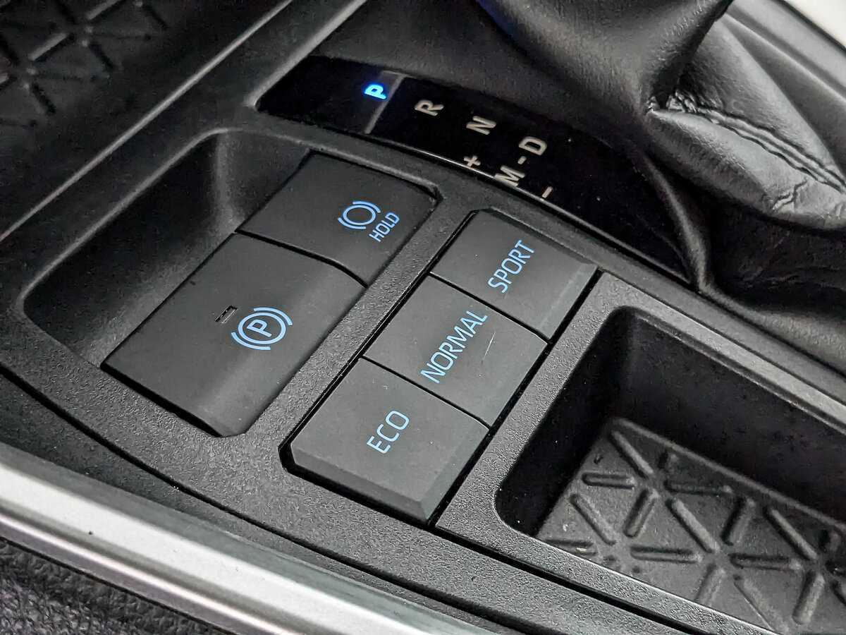 Toyota RAV4 2021 года с пробегом. Фото: #22