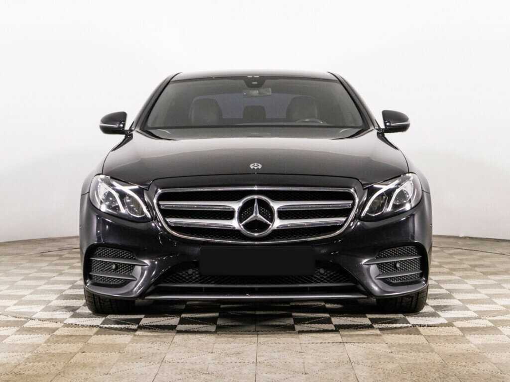 Mercedes-Benz E-Класс 2019 года с пробегом. Фото: #1