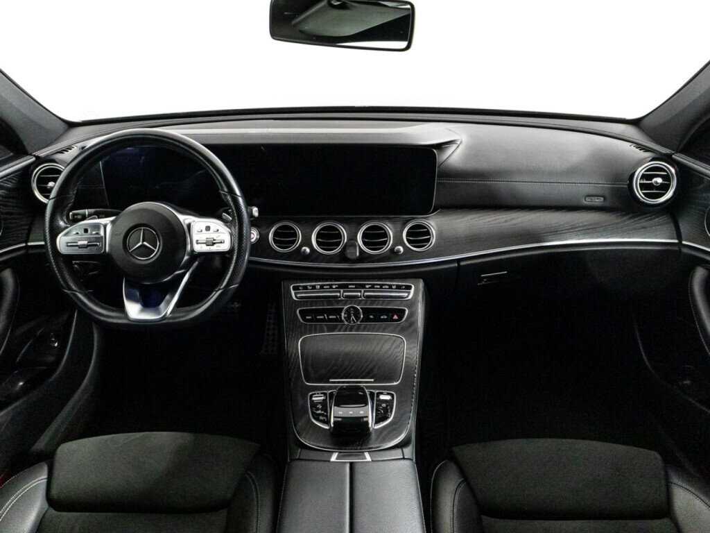 Mercedes-Benz E-Класс 2019 года с пробегом. Фото: #12