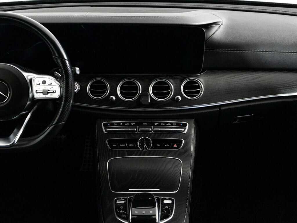 Mercedes-Benz E-Класс 2019 года с пробегом. Фото: #13