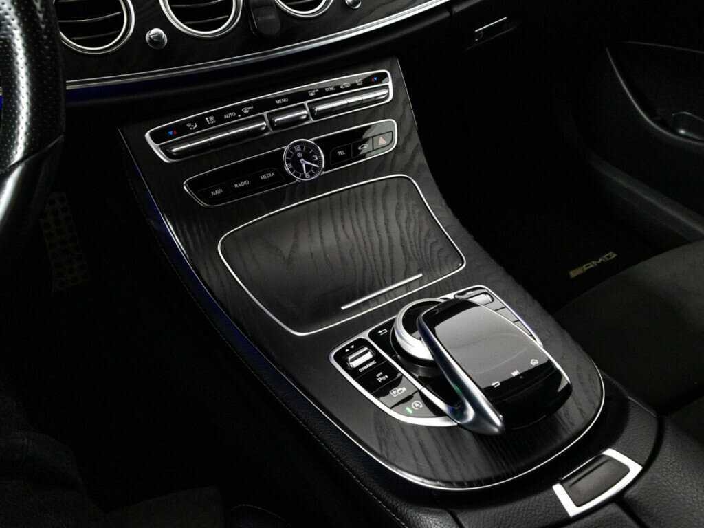 Mercedes-Benz E-Класс 2019 года с пробегом. Фото: #17