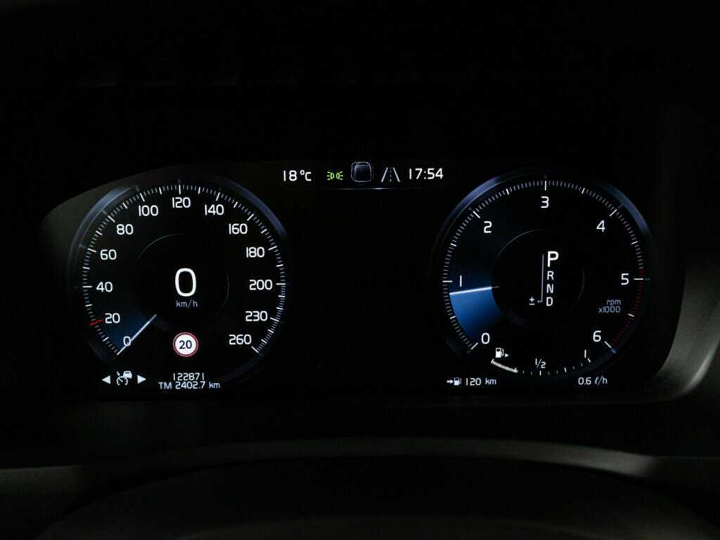 Volvo XC90 2018 года с пробегом. Фото: #9