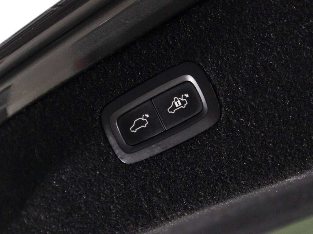 Volvo XC90 2018 года с пробегом. Фото: #11