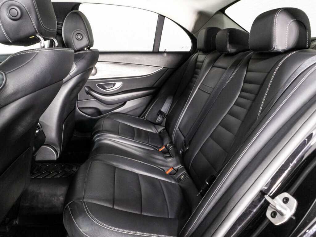 Mercedes-Benz E-Класс 2020 года с пробегом. Фото: #9