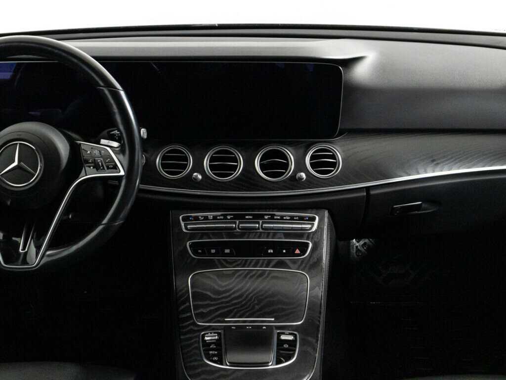 Mercedes-Benz E-Класс 2020 года с пробегом. Фото: #12