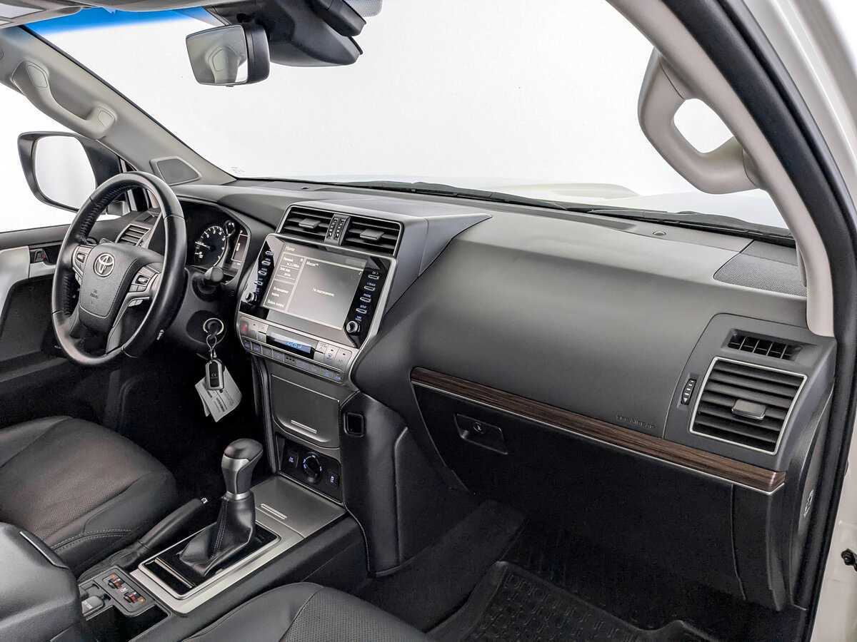 Toyota Land Cruiser Prado 2022 года с пробегом. Фото: #10