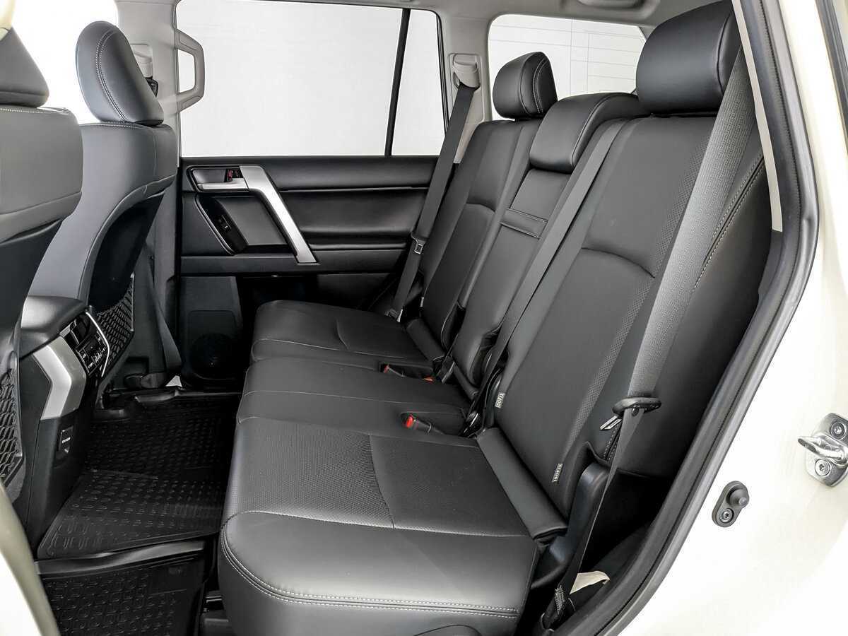 Toyota Land Cruiser Prado 2022 года с пробегом. Фото: #11