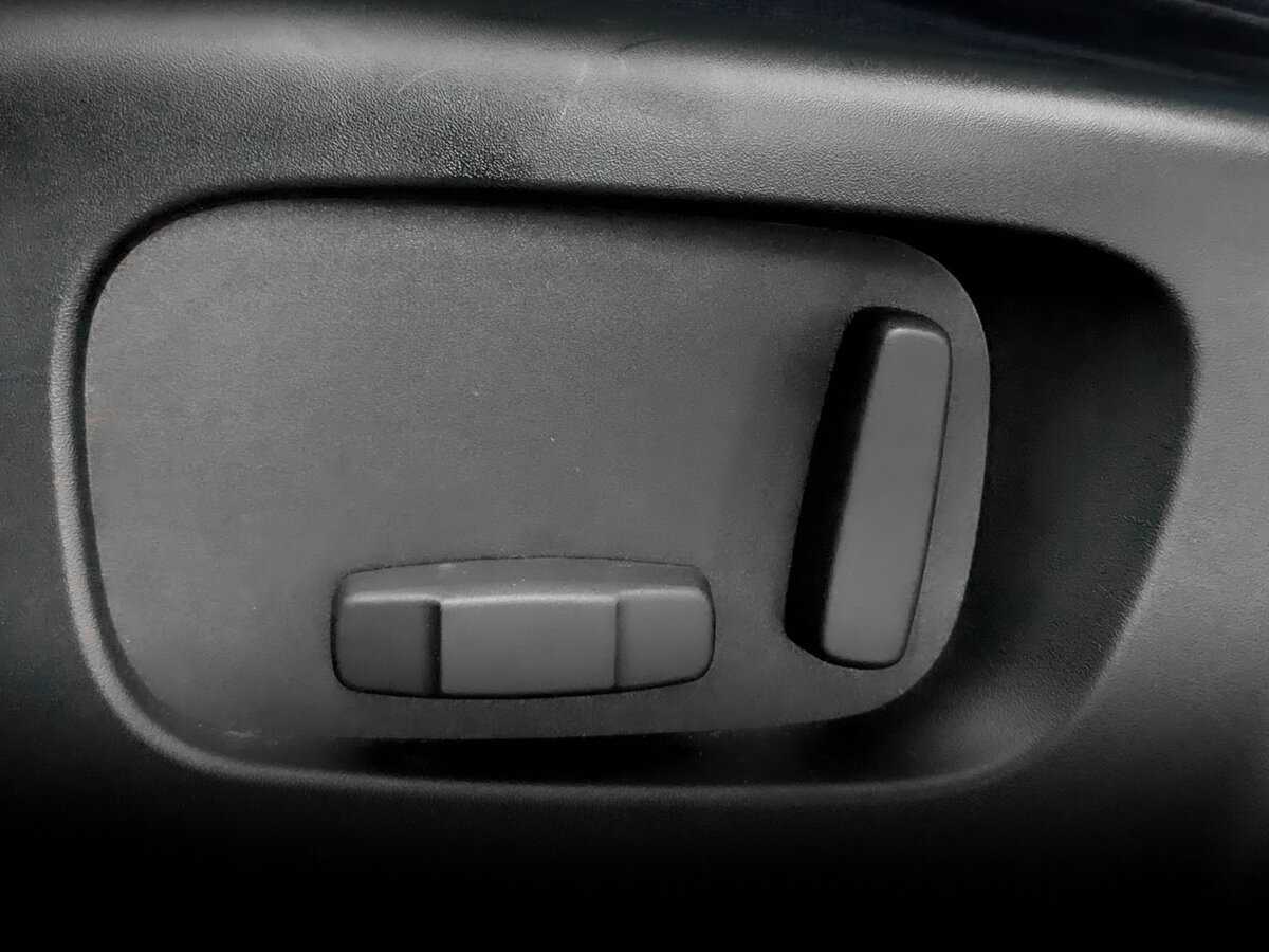 Land Rover Range Rover Velar 2019 года с пробегом. Фото: #18