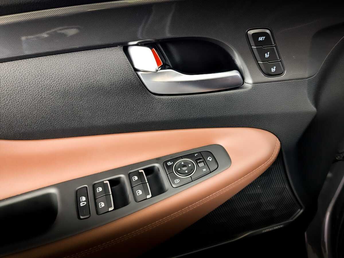 Hyundai Santa Fe 2022 года с пробегом. Фото: #21